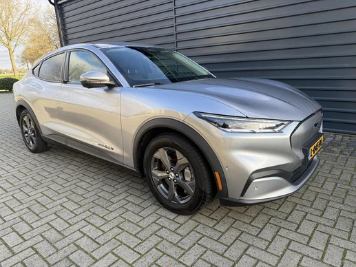 Ford Mustang Mach-E - Afbeelding 7 van 30