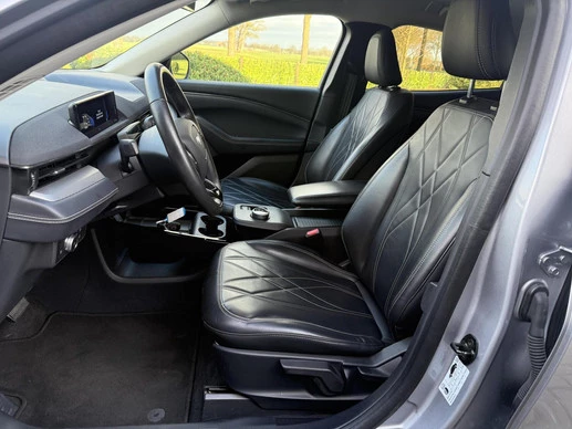 Ford Mustang Mach-E - Afbeelding 8 van 30