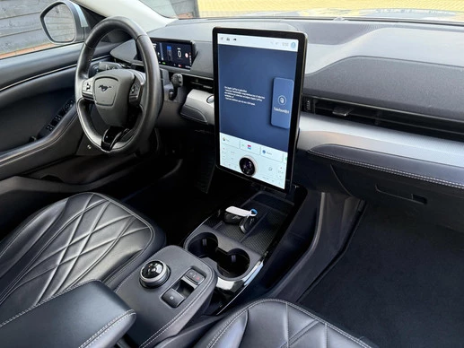 Ford Mustang Mach-E - Afbeelding 13 van 30