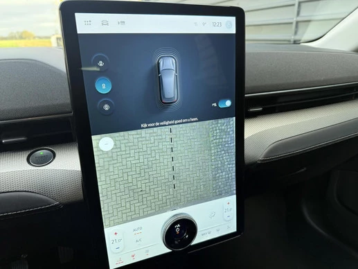 Ford Mustang Mach-E - Afbeelding 26 van 30