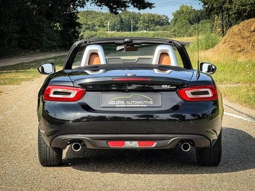 Fiat 124 Spider - Afbeelding 30 van 30