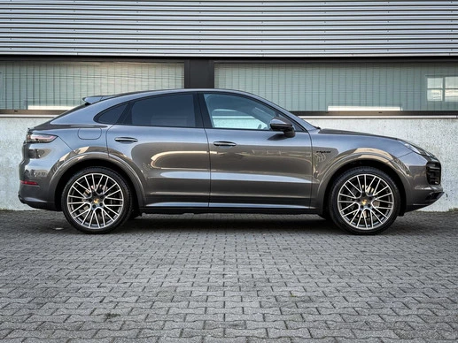 Porsche Cayenne - Afbeelding 14 van 30