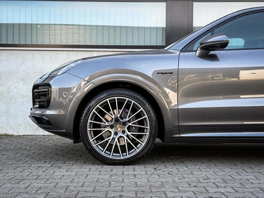 Porsche Cayenne - Afbeelding 18 van 30