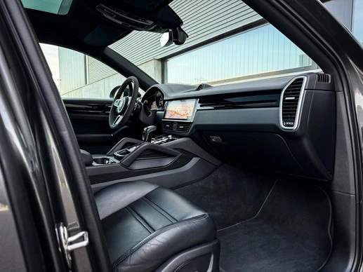 Porsche Cayenne - Afbeelding 21 van 30