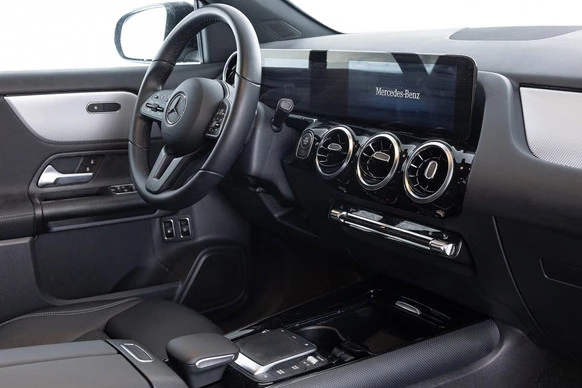 Mercedes-Benz GLA - Afbeelding 3 van 30