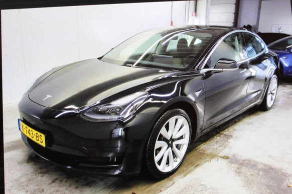 Tesla Model 3 - Afbeelding 1 van 13