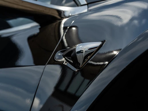Tesla Model 3 - Afbeelding 3 van 13