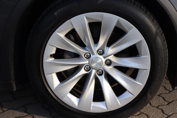 Tesla Model X - Afbeelding 14 van 30