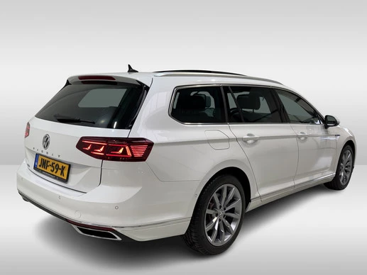 Volkswagen Passat - Afbeelding 4 van 30