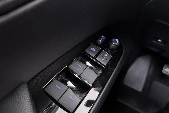 Toyota Prius - Afbeelding 17 van 30