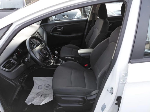 Kia Carens - Afbeelding 7 van 13