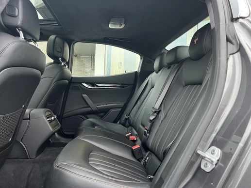 Maserati Ghibli - Afbeelding 14 van 23