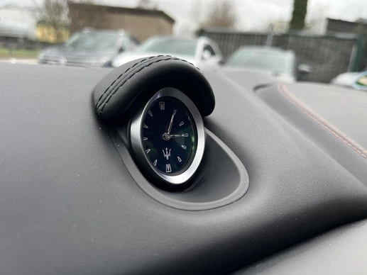 Maserati Ghibli - Afbeelding 17 van 23