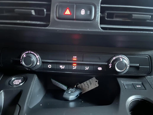 Opel Combo - Afbeelding 29 van 30