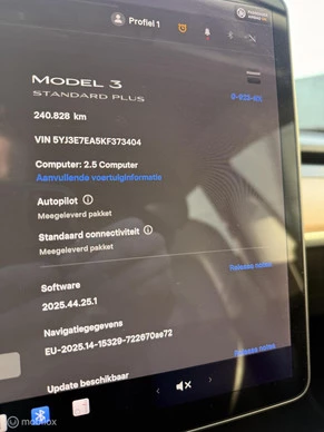 Tesla Model 3 - Afbeelding 16 van 19