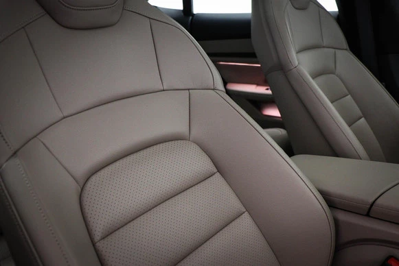 Porsche Taycan - Afbeelding 8 van 30