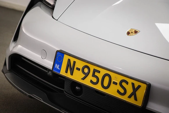 Porsche Taycan - Afbeelding 15 van 30