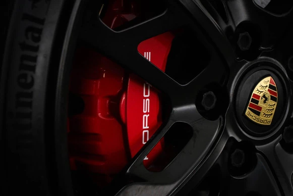 Porsche Taycan - Afbeelding 19 van 30