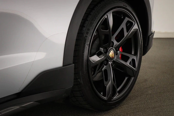 Porsche Taycan - Afbeelding 22 van 30