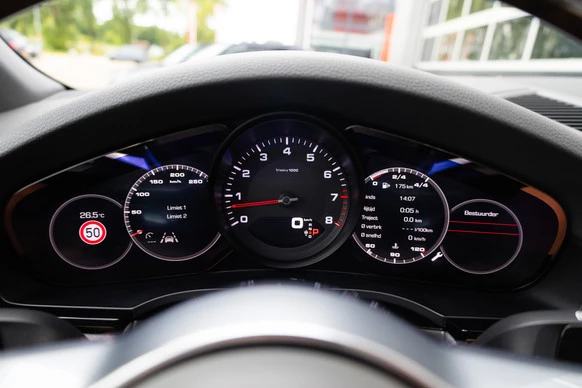 Porsche Cayenne - Afbeelding 23 van 30