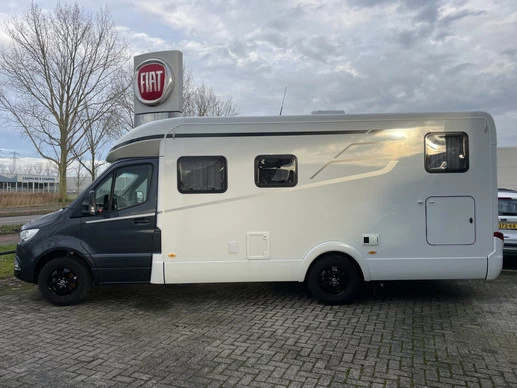 Hymer Mercedes Tramp S 680 | Luifel | Panoramadak | Camera | Ruime garage - Afbeelding 3 van 25