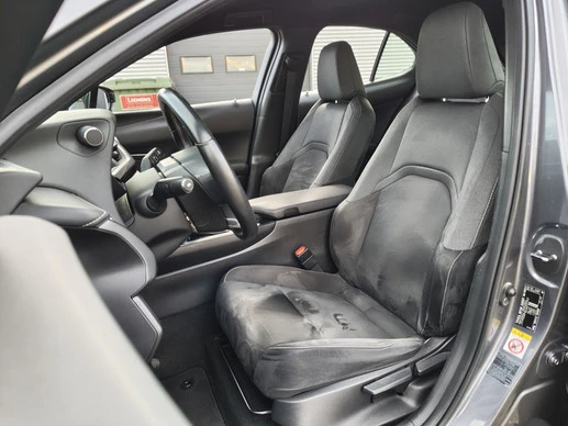 Lexus UX - Afbeelding 28 van 30