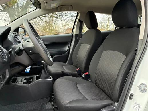 Mitsubishi Space Star - Afbeelding 12 van 21