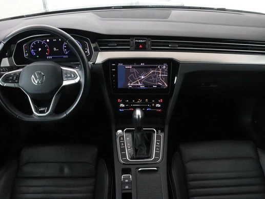 Volkswagen Passat - Afbeelding 10 van 30