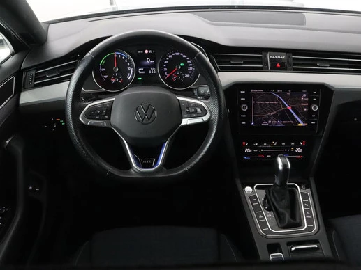 Volkswagen Passat - Afbeelding 3 van 30