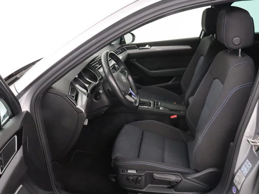 Volkswagen Passat - Afbeelding 4 van 30
