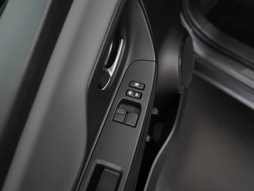 Toyota Yaris - Afbeelding 27 van 30