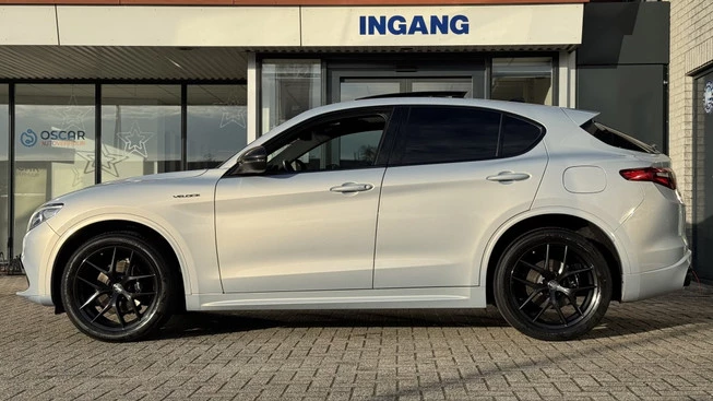 Alfa Romeo Stelvio - Afbeelding 2 van 25