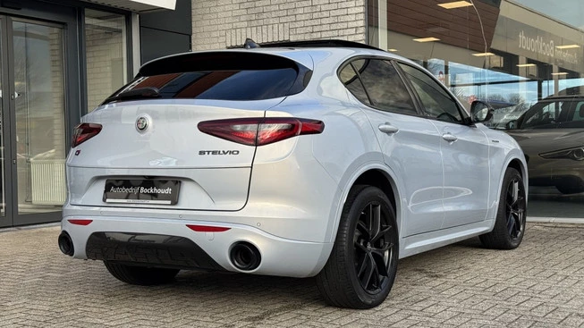 Alfa Romeo Stelvio - Afbeelding 4 van 25