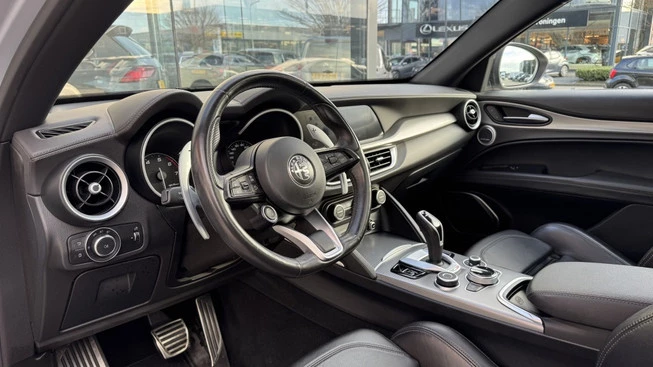 Alfa Romeo Stelvio - Afbeelding 8 van 25