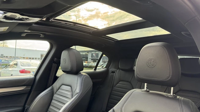 Alfa Romeo Stelvio - Afbeelding 9 van 25
