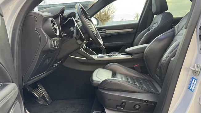 Alfa Romeo Stelvio - Afbeelding 11 van 25