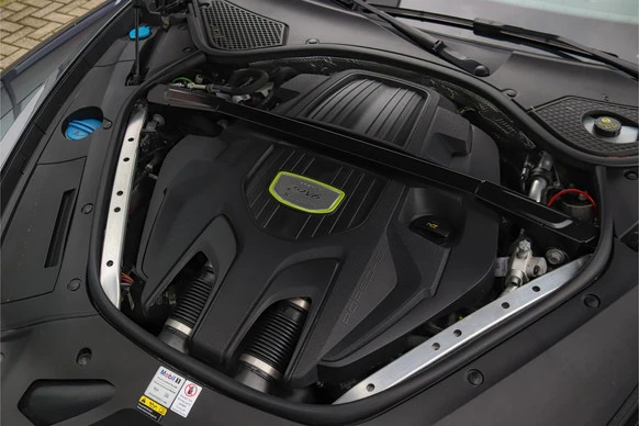Porsche Panamera - Afbeelding 15 van 16