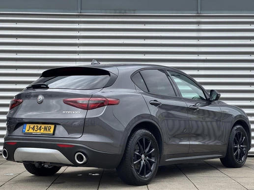 Alfa Romeo Stelvio - Afbeelding 7 van 30