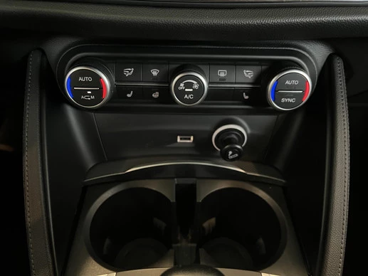 Alfa Romeo Stelvio - Afbeelding 17 van 30