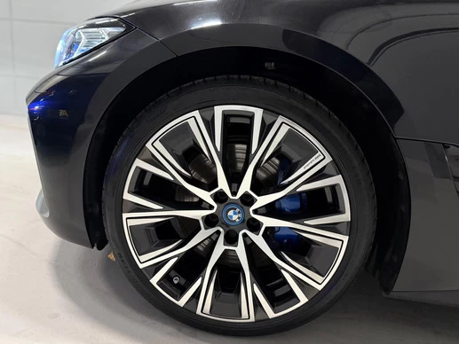 BMW i4 - Afbeelding 13 van 15