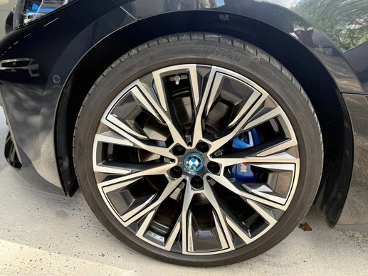 BMW i4 - Afbeelding 16 van 30