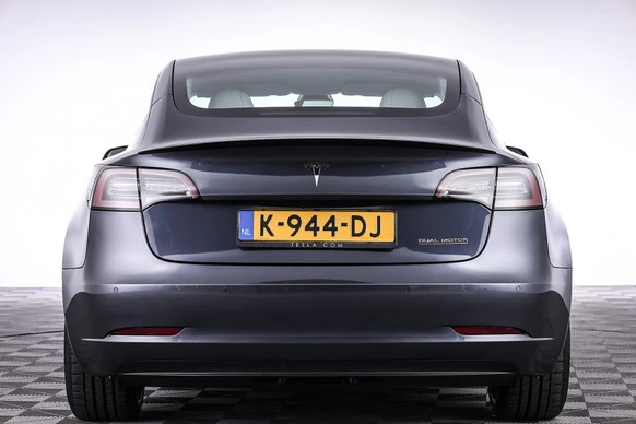 Tesla Model 3 - Afbeelding 24 van 26