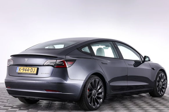 Tesla Model 3 - Afbeelding 25 van 26