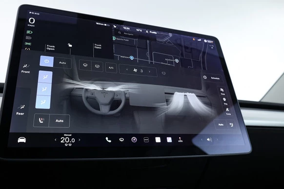 Tesla Model 3 - Afbeelding 20 van 30