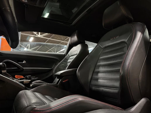 Volkswagen Scirocco - Afbeelding 13 van 30