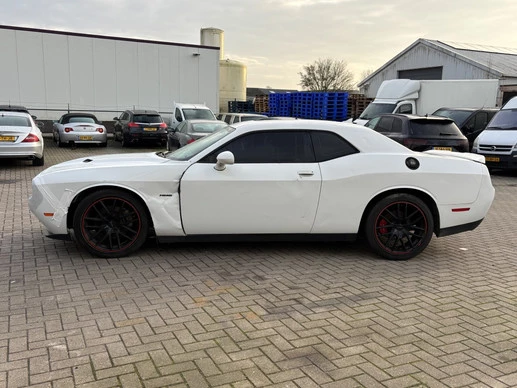 Dodge Challenger - Afbeelding 3 van 24