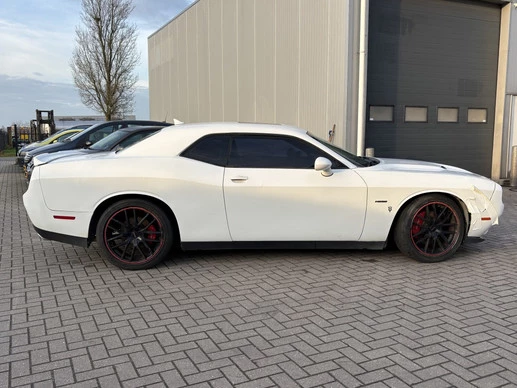 Dodge Challenger - Afbeelding 9 van 24
