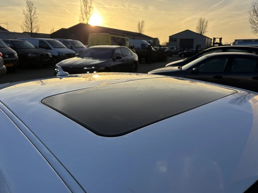 Dodge Challenger - Afbeelding 22 van 24