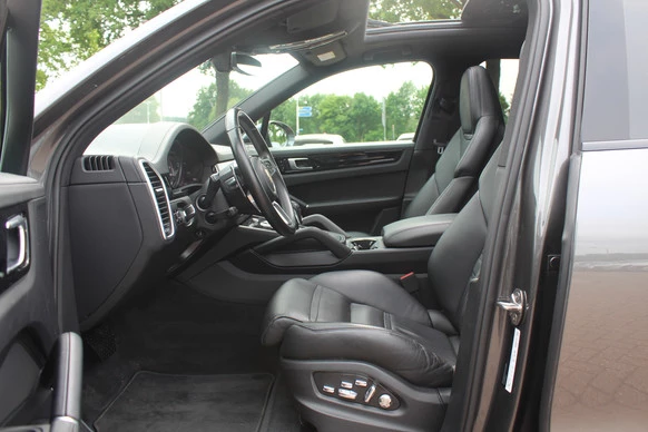 Porsche Cayenne - Afbeelding 11 van 30