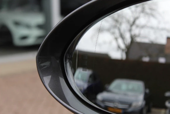 Porsche Cayenne - Afbeelding 29 van 30